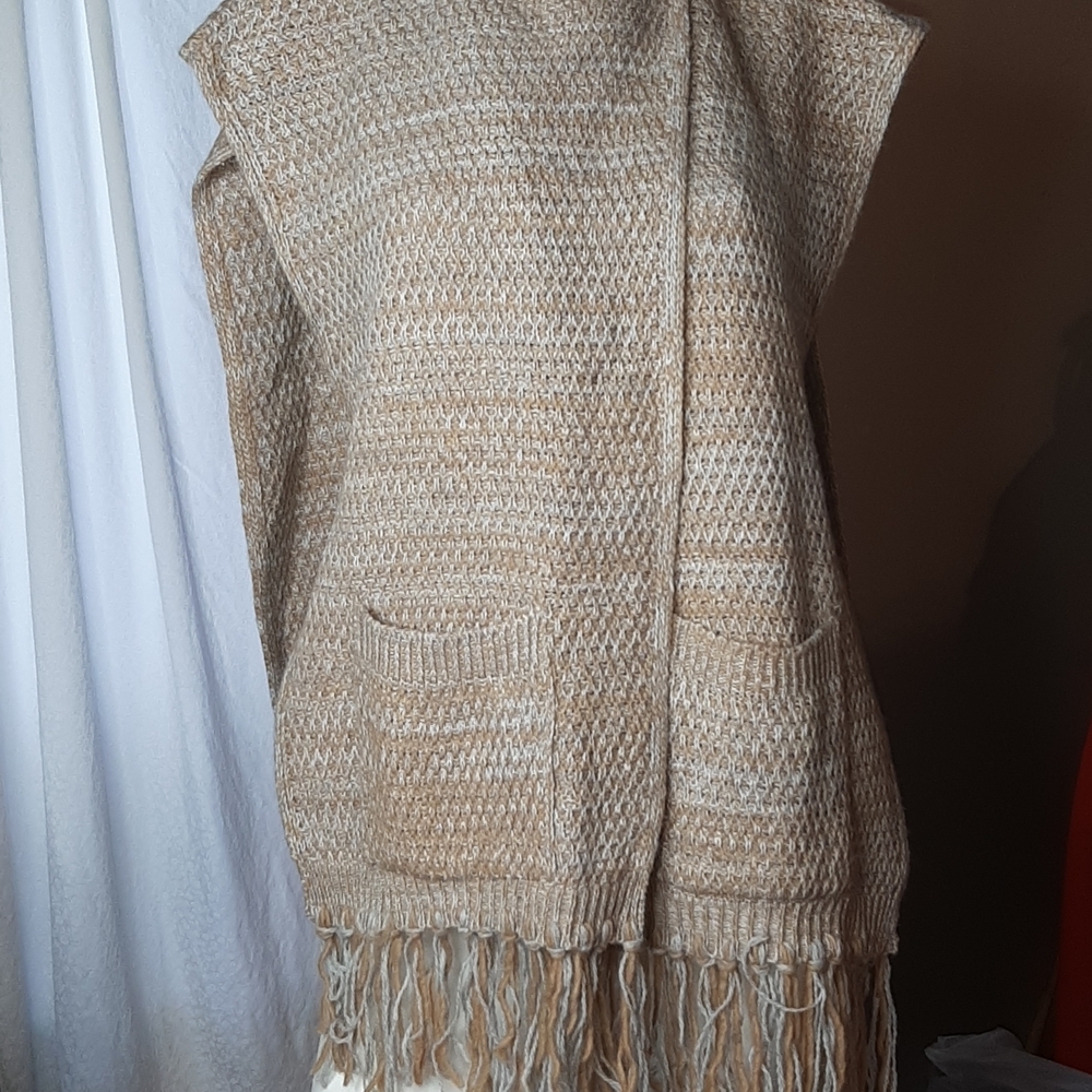 Imperious Italy sweater vest